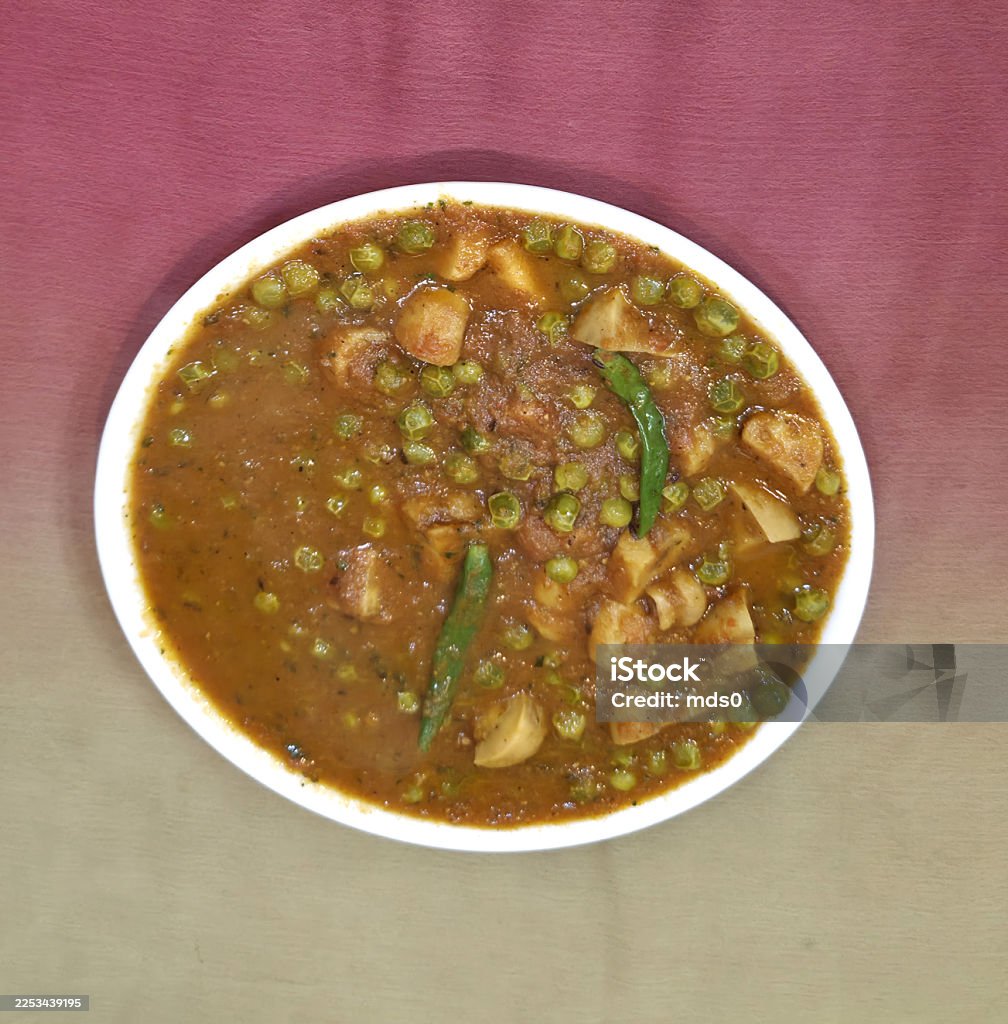 Chooda Matar - flattened rice dish